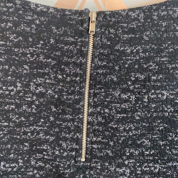 Black high low top with bell sleeves - Picture 3 of 7